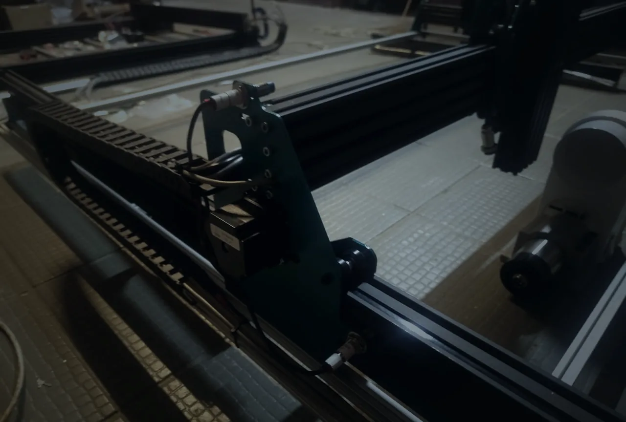 Gantry with drag chain